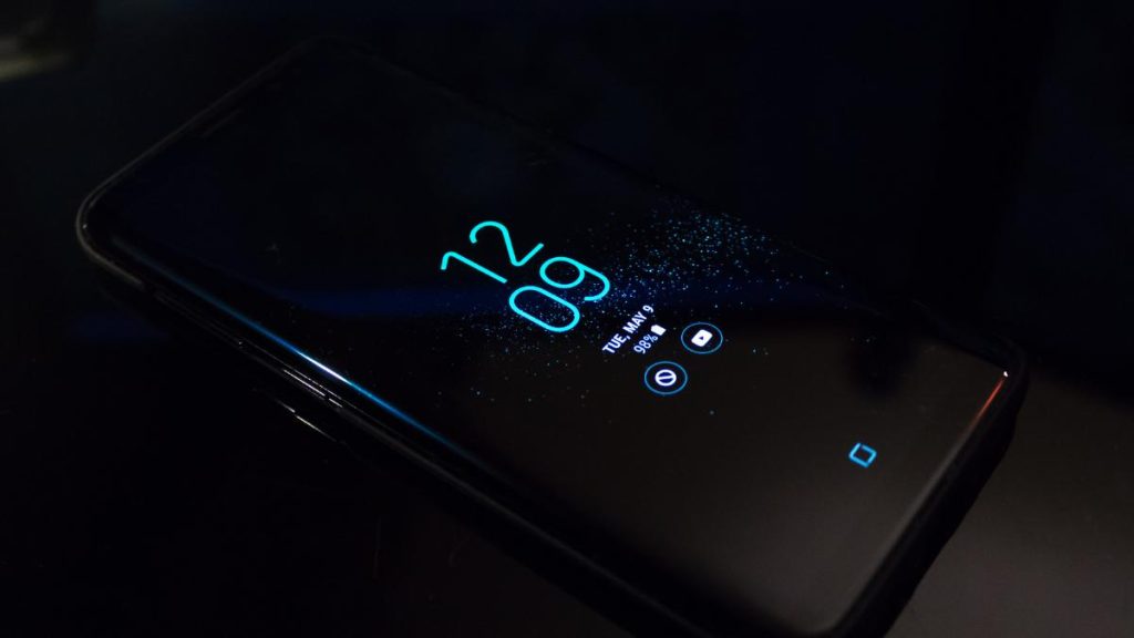 Dark Mode Bukan Tren. Ini Cara Biar UI mu Nggak Nyiksa Mata!