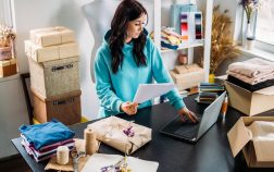 Jualan Online Itu Bukan Cuma Upload Produk & Berdoa
