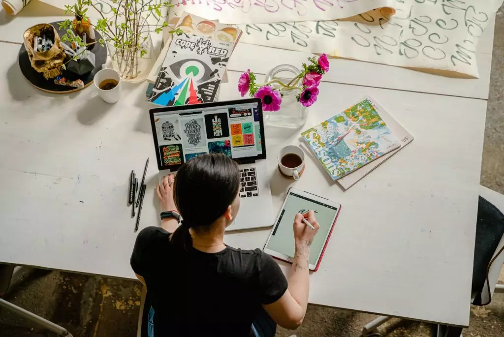 ilustrasi Workshop Desain Grafis (pexels.com)